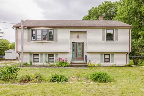 333 Hancock St, Tiverton, RI 02878