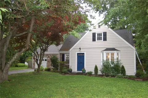 26 Black Creek Ln, Warwick, RI 02888