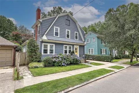 31 Clarendon Ave, Providence, RI 02906