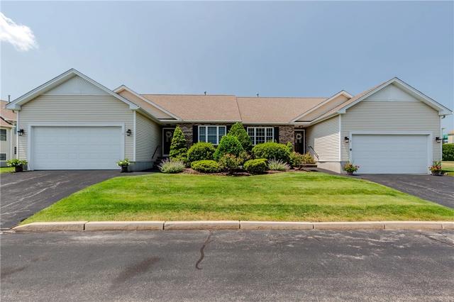 3 Sweet Corn Dr, Cranston, RI 02921
