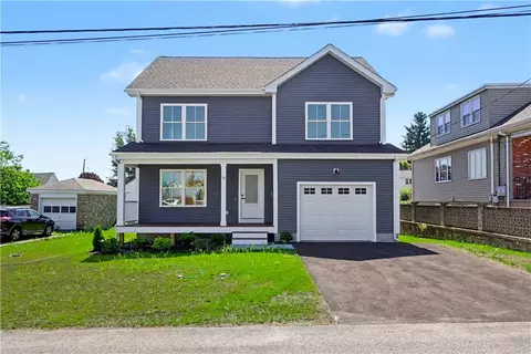 18 Tacoma St, Cranston, RI 02920