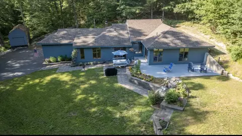 140 Burlingame Rd, Smithfield, RI 02917