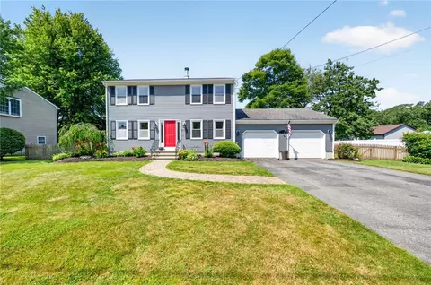 21 Sefton Dr, Bristol, RI 02809