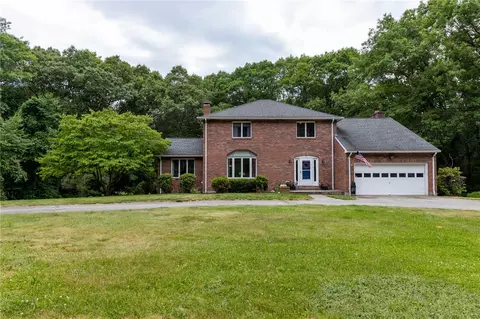 20 Lincoln Dr, North Smithfield, RI 02896