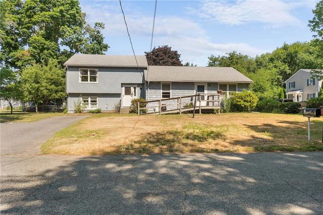 48 Westbrook Dr, Seekonk, MA 02771