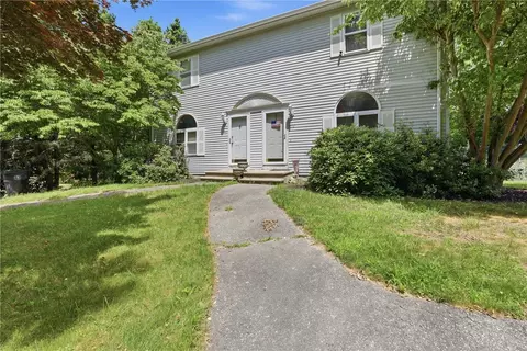 45 Lonsdale St, West Warwick, RI 02893