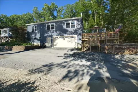 184 Moores Ln, Burrillville, RI 02859