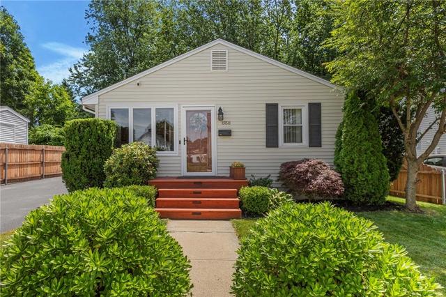 1958 Cranston St, Cranston, RI 02920