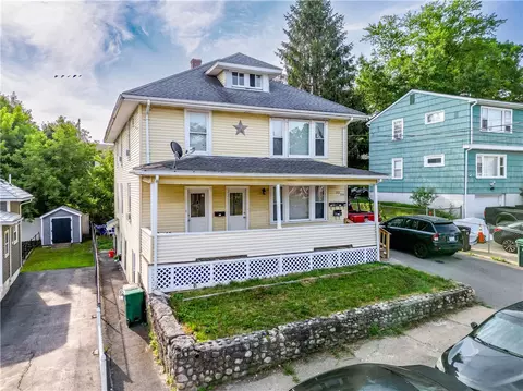 204 Ward St, Woonsocket, RI 02895 photo 3