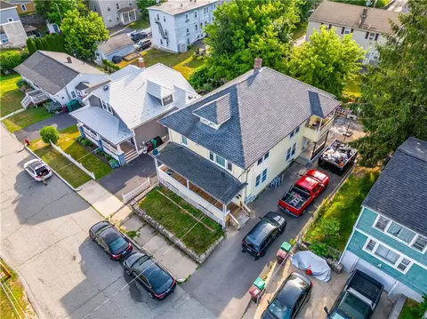 204 Ward St, Woonsocket, RI 02895 photo 2
