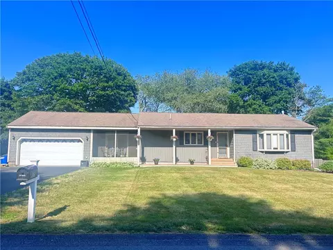 69 Roseland Ter, Tiverton, RI 02878