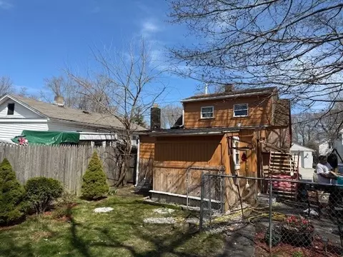 77 Huron St, Warwick, RI 02889 photo 8