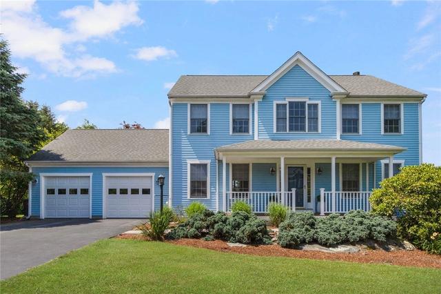 220 Island Dr, Middletown, RI 02842