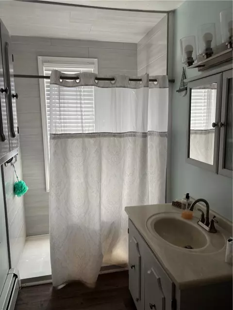 Bath - 351 Robinson St, Woonsocket, RI 02895 photo 1 of 1