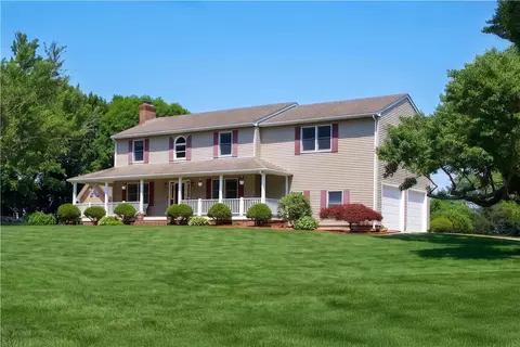 3 Courtney Ln, Hope Valley, RI 02832