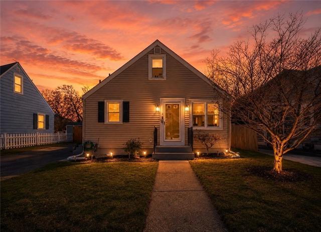 19 Annette Ave, Pawtucket, RI 02861