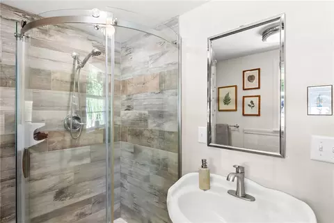 Bath - 107 Spring Grove Rd, Glocester, RI 02814 photo 2 of 5