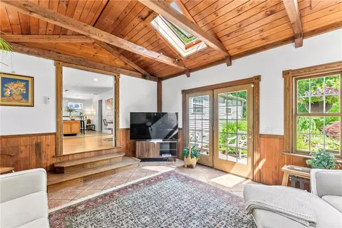 Entry Way - 107 Spring Grove Rd, Glocester, RI 02814 photo 1 of 2