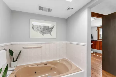 Bath - 107 Spring Grove Rd, Glocester, RI 02814 photo 4 of 5
