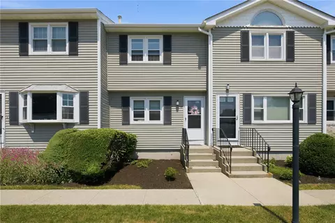 47 Morgan Ave #13, Johnston, RI 02919