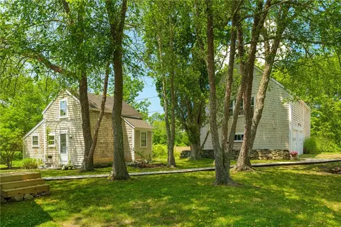 Exterior - 60 Snell Rd, Little Compton, RI 02837 photo 5 of 18
