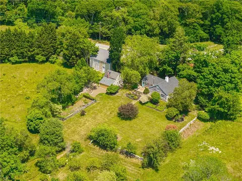 View/Area - 60 Snell Rd, Little Compton, RI 02837 photo 1 of 2