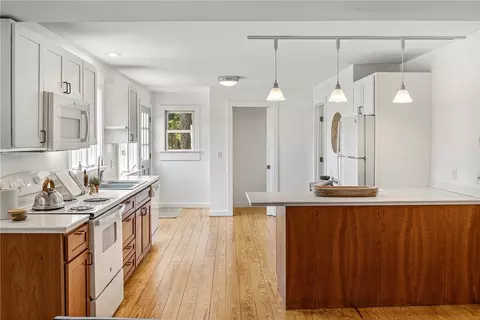 Kitchen - 60 Snell Rd, Little Compton, RI 02837 photo 1 of 2