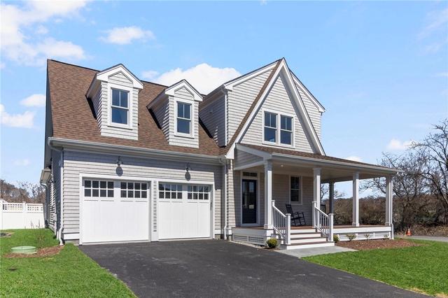 5 Lookout Ln, Portsmouth, RI 02871