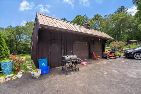 84 Dark Lantern Hill Rd, Killingly, CT 06239 photo 5