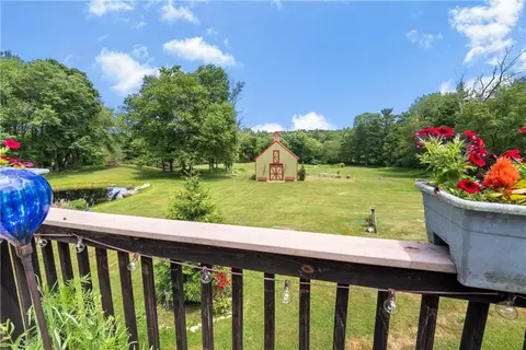 84 Dark Lantern Hill Rd, Killingly, CT 06239 photo 3