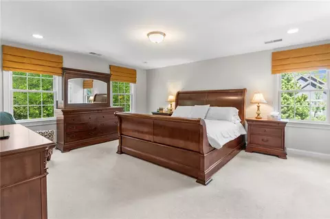 Bedroom - 128 Windmill Dr, South Kingstown, RI 02879 photo 2 of 7