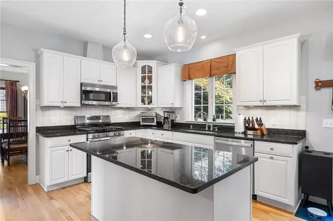 Kitchen - 128 Windmill Dr, South Kingstown, RI 02879 photo 2 of 7