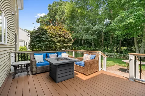 Exterior - 128 Windmill Dr, South Kingstown, RI 02879 photo 4 of 8