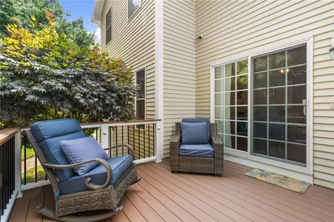 Exterior - 128 Windmill Dr, South Kingstown, RI 02879 photo 3 of 8