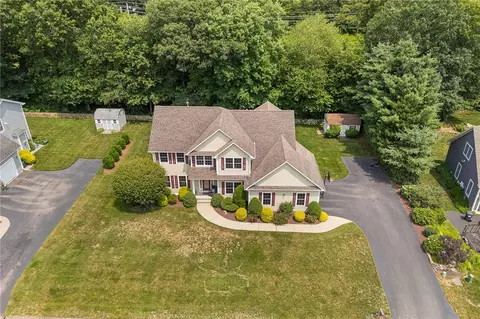 View/Area - 128 Windmill Dr, South Kingstown, RI 02879 photo 1 of 2