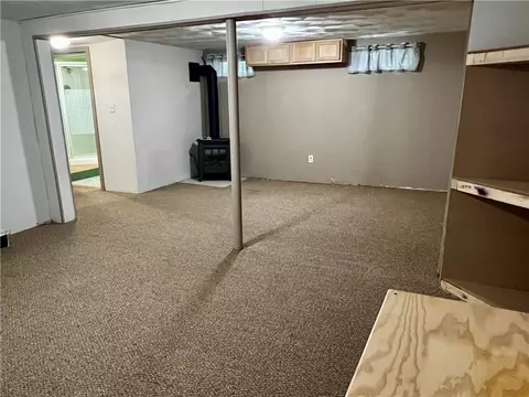 Living - 426 Arnold Rd, Coventry, RI 02816 photo 4 of 4