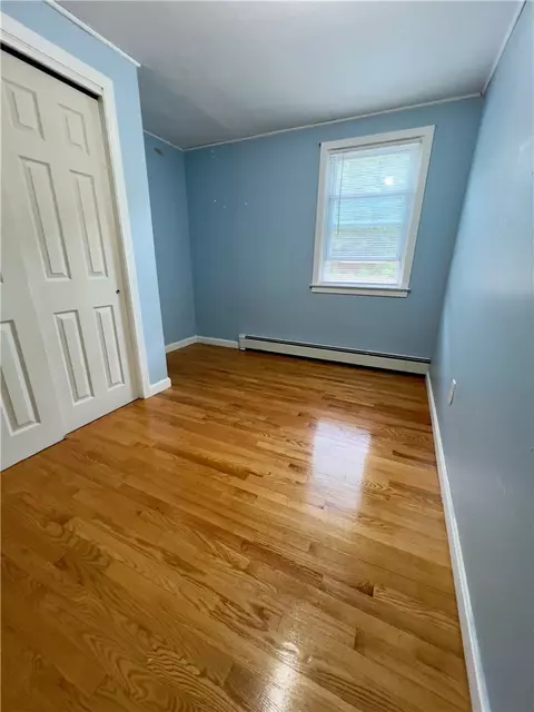 Bedroom - 426 Arnold Rd, Coventry, RI 02816 photo 5 of 6