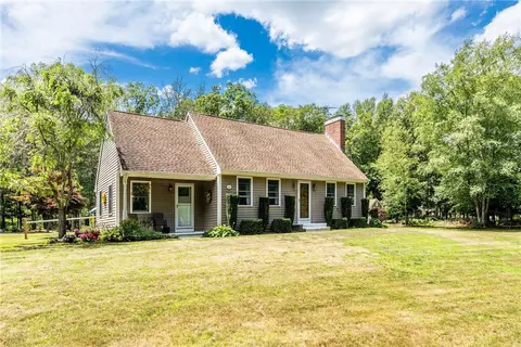 147 Woodville Alton Rd, Hope Valley, RI 02832