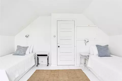 Bedroom - 26 E Hills Rd, Westerly, RI 02891 photo 8 of 9
