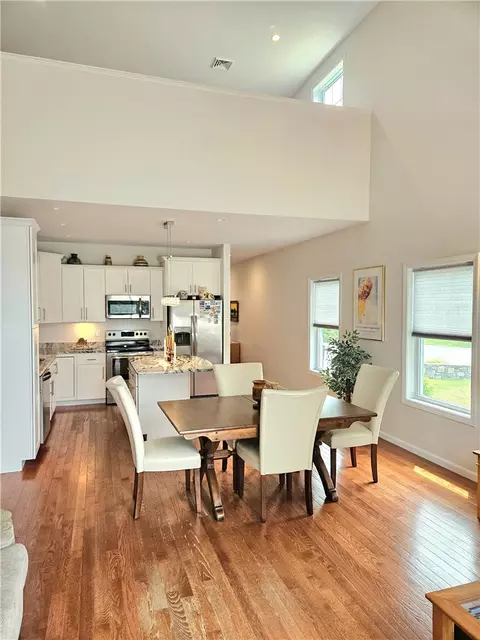 80 Bear Hill Rd #101, Cumberland, RI 02864