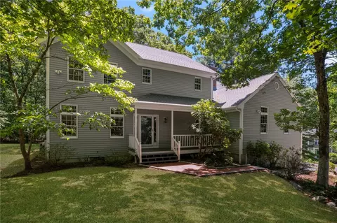 4 Stonecarry Way, East Greenwich, RI 02818