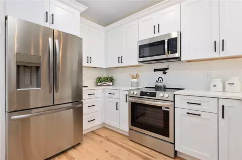 2907 Post Rd #4, Warwick, RI 02886 photo 6