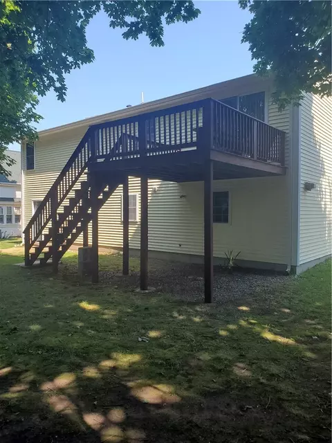91 Oregon Ave, Woonsocket, RI 02895 photo 5