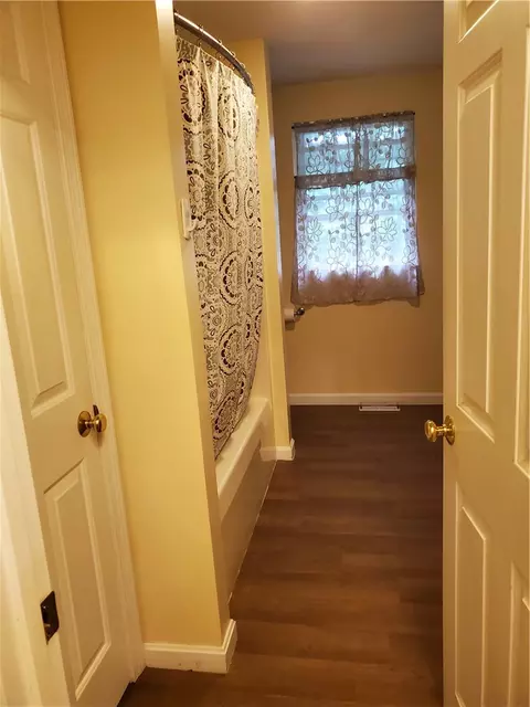 91 Oregon Ave, Woonsocket, RI 02895 photo 23