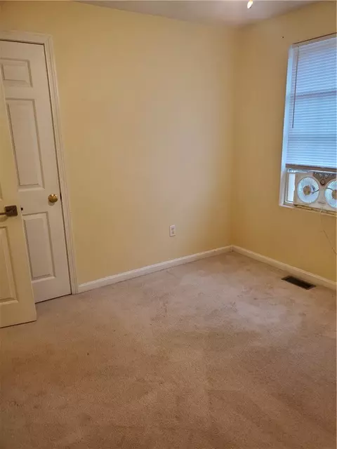 91 Oregon Ave, Woonsocket, RI 02895 photo 22