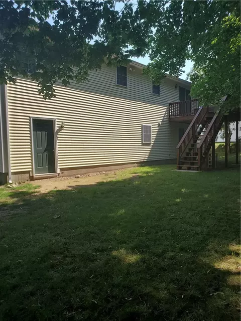 91 Oregon Ave, Woonsocket, RI 02895 photo 6