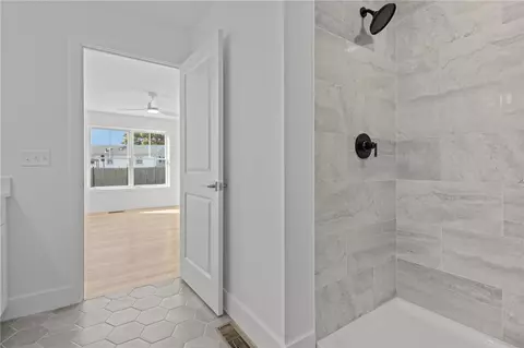 Entry Way - 700 Sandy Ln #9, Warwick, RI 02889 photo 6 of 7