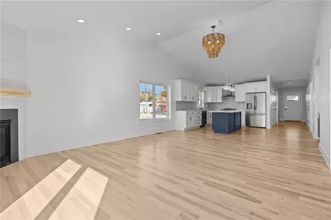 Living - 700 Sandy Ln #9, Warwick, RI 02889 photo 1 of 4