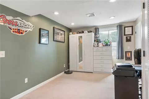 57 Vanstone Ave, Warwick, RI 02889 photo 17