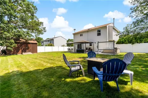 57 Vanstone Ave, Warwick, RI 02889 photo 5